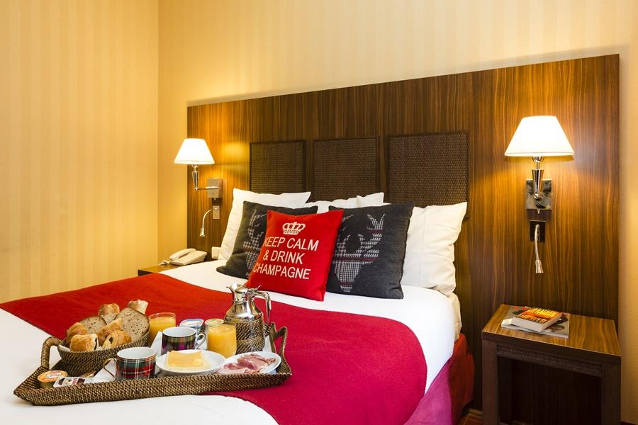 Hotel Brittany Париж Екстериор снимка