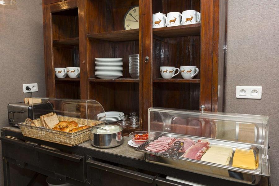 Hotel Brittany Париж Екстериор снимка